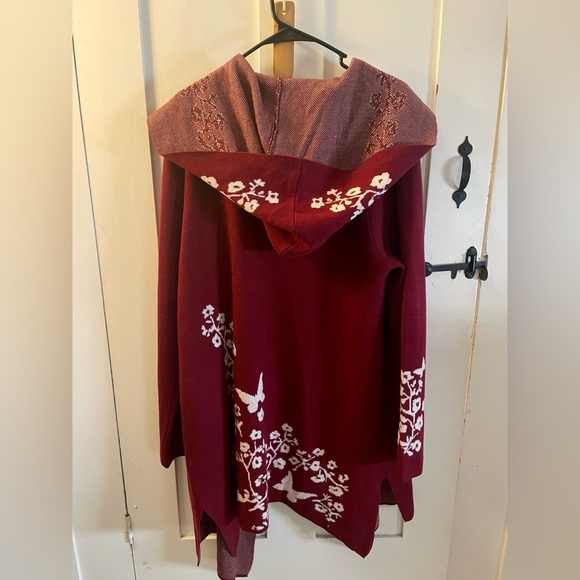 Vertigo Womens Cardigan Sweater Size XL Red Floral; Butterfly Wool Hood Open NWT - Picture 2 of 3